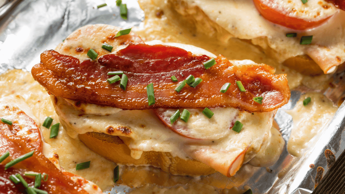 hot brown sandwhich