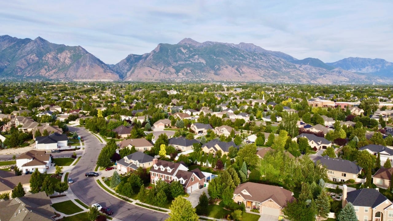 20 U.S. States Where Squatters Could Claim Your Property (Legally) - states adverse possession ss1760945687
