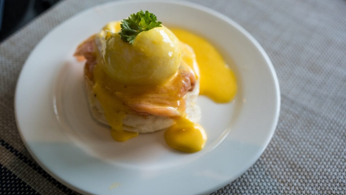 Where to Find the Best Cheap Breakfast in Every State - Colorado classic eggs benedict dp