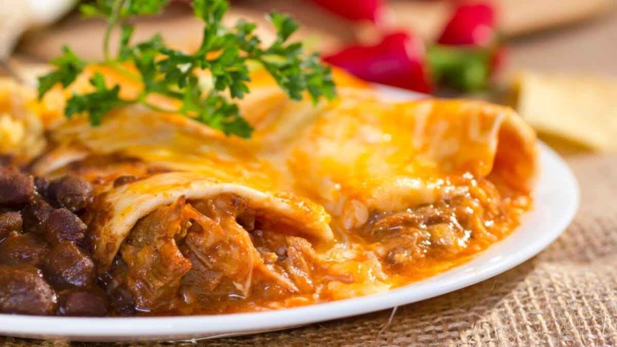 Where to Find the Best Cheap Breakfast in Every State - New Mexico breakfast enchiladas dp34278769