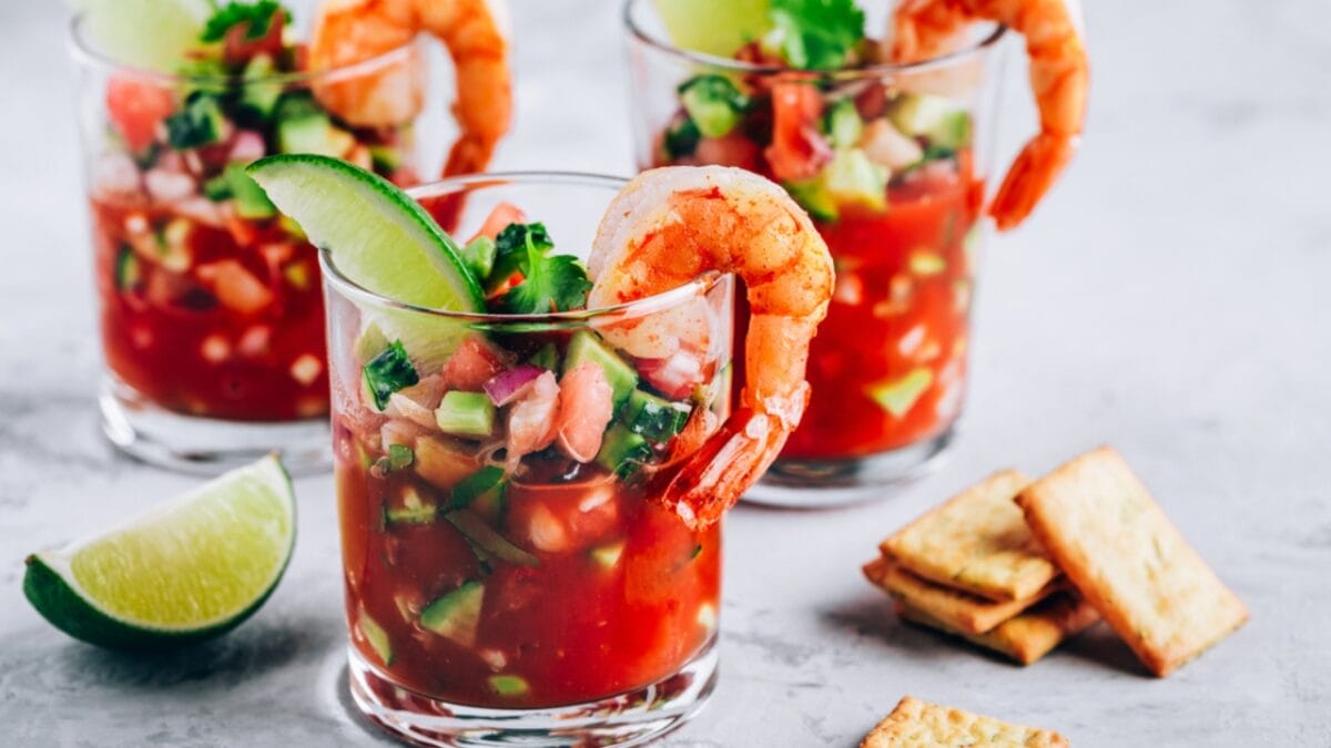 10 Old-School Appetizers That People Still Love Today - Shrimp Cocktail ss1935461023