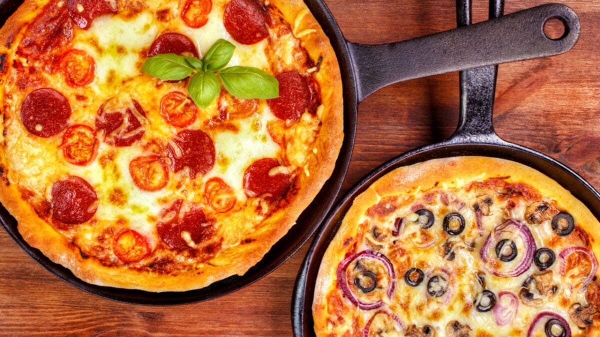 Reheat Pizza Like a Pro: 5 Ways to Get That Perfect Slice - Skillet Reheating dp80760464