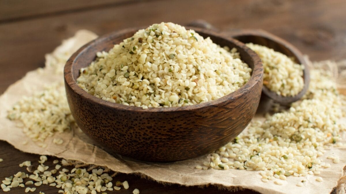 45% of Older Adults Have Age-Related Muscle Loss: 17 High-Protein Plants You Can Grow in Your Garden - hemp seed dp96507322
