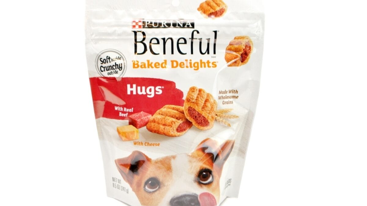 17 Dog Treat Brands with Ingredients to Steer Clear Of - beneful baked delights treats ss2381004613