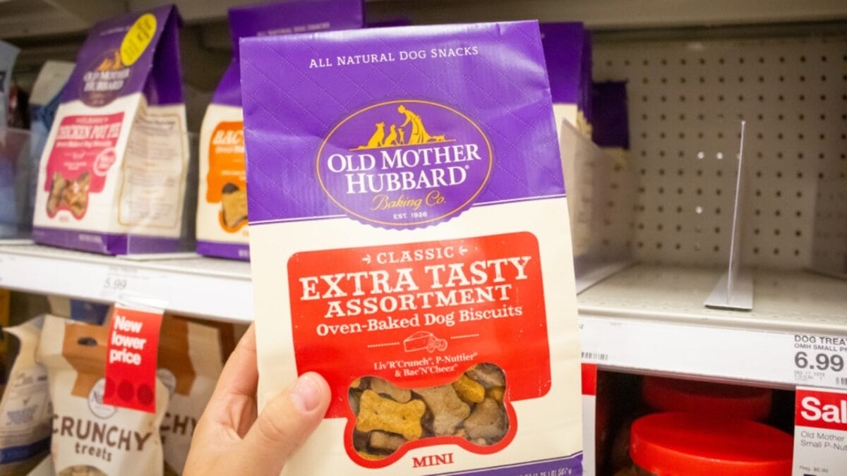 17 Dog Treat Brands with Ingredients to Steer Clear Of - old mother hubbard treats ss1591405309