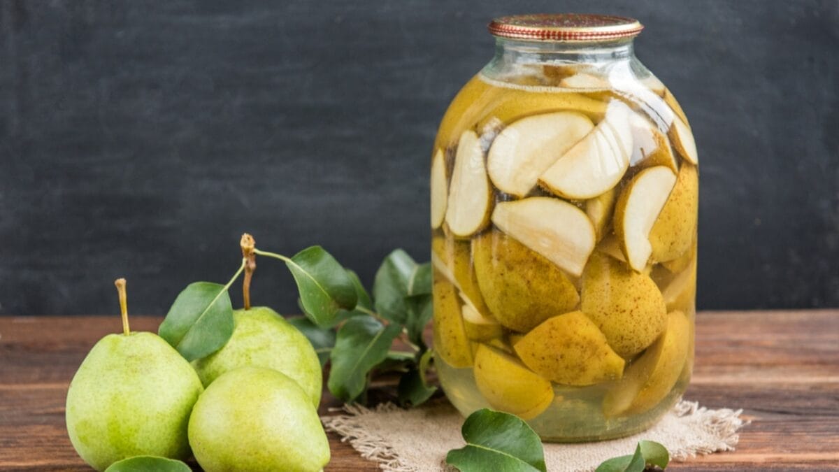 15 Foods You Can Easily Canned at Home Using the Boiling Water Method - pears dp428355686