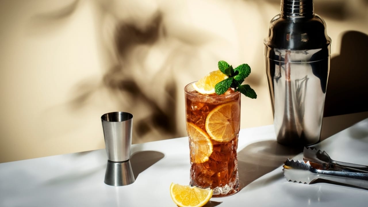 Mastering the Art of Simplicity: 20 Delicious 3-Ingredient Cocktails - Americano ss2249505529
