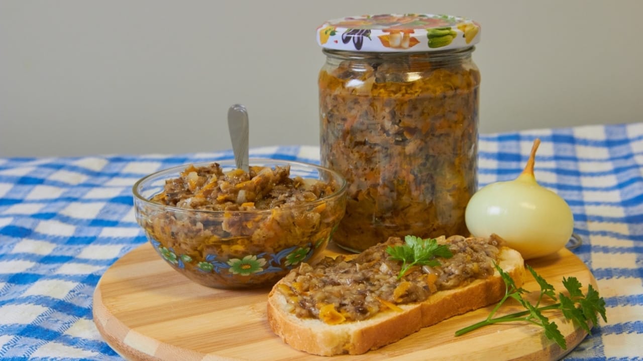 18 Once-Popular Cooking Ingredients You Don’t See Anymore - Canned Sandwich Spread mushroom caviar ss2313667707