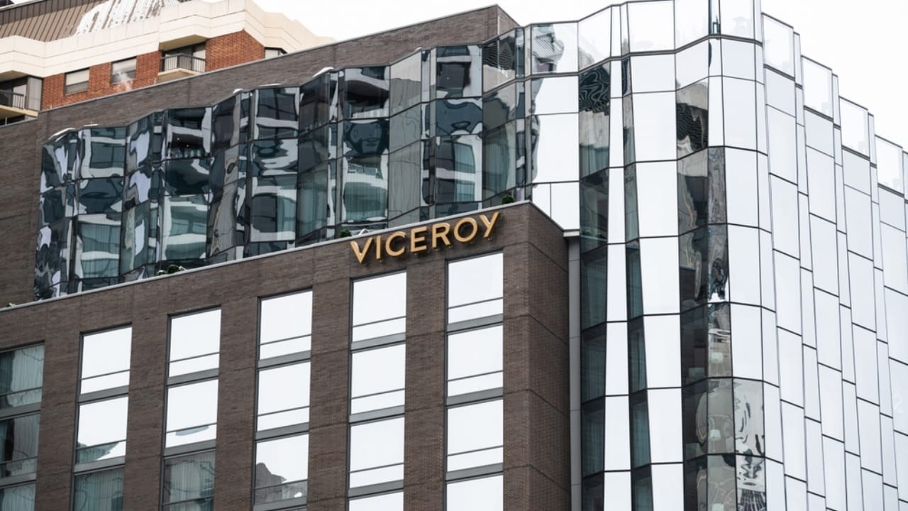 50 of the Best Dog-Friendly Hotels in the U.S. - Illinois Viceroy Chicago ss2262089975