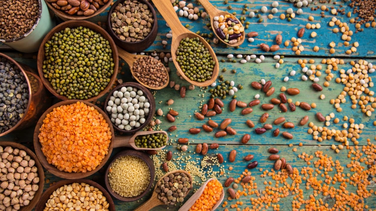 19 Ways to Slash Your Food Costs Without Sacrificing Quality - Legumes dp108278634