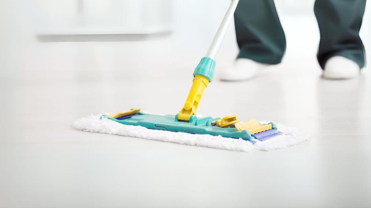 Old Socks, New Purpose: 20 Clever Ways to Reuse Them - Mop with cover dp186125456