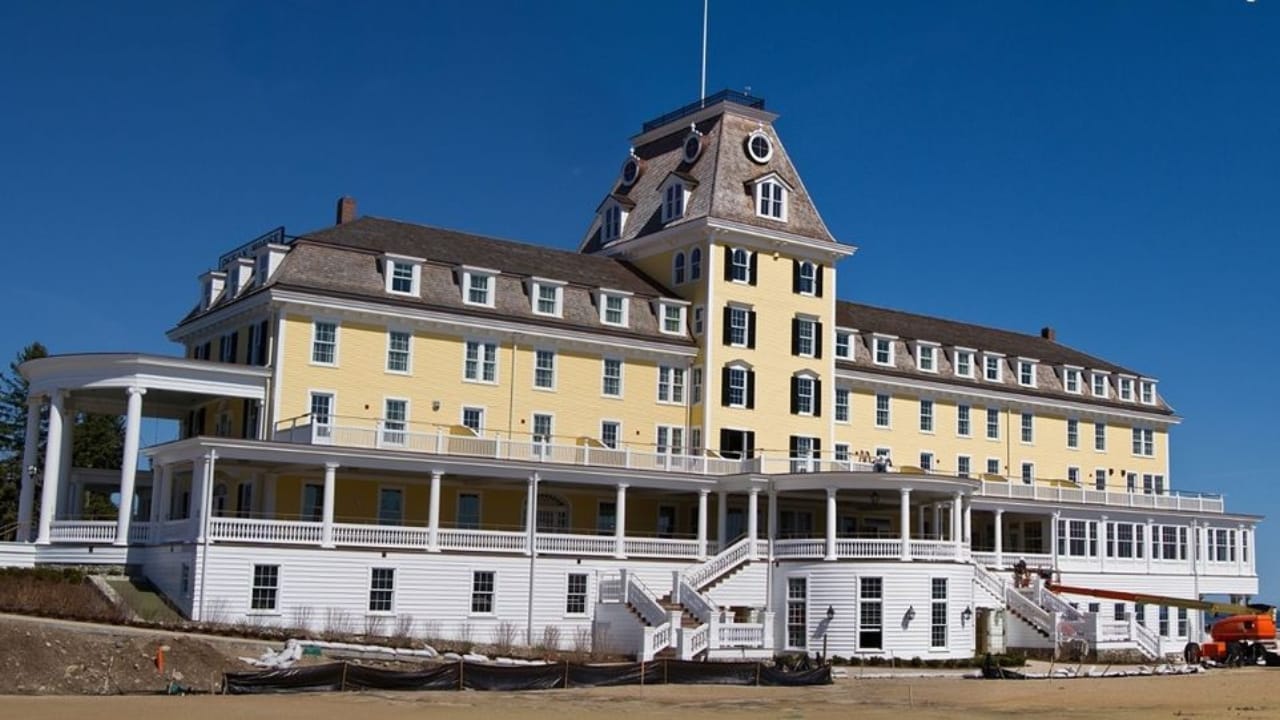 50 of the Best Dog-Friendly Hotels in the U.S. - Ocean House wc 1