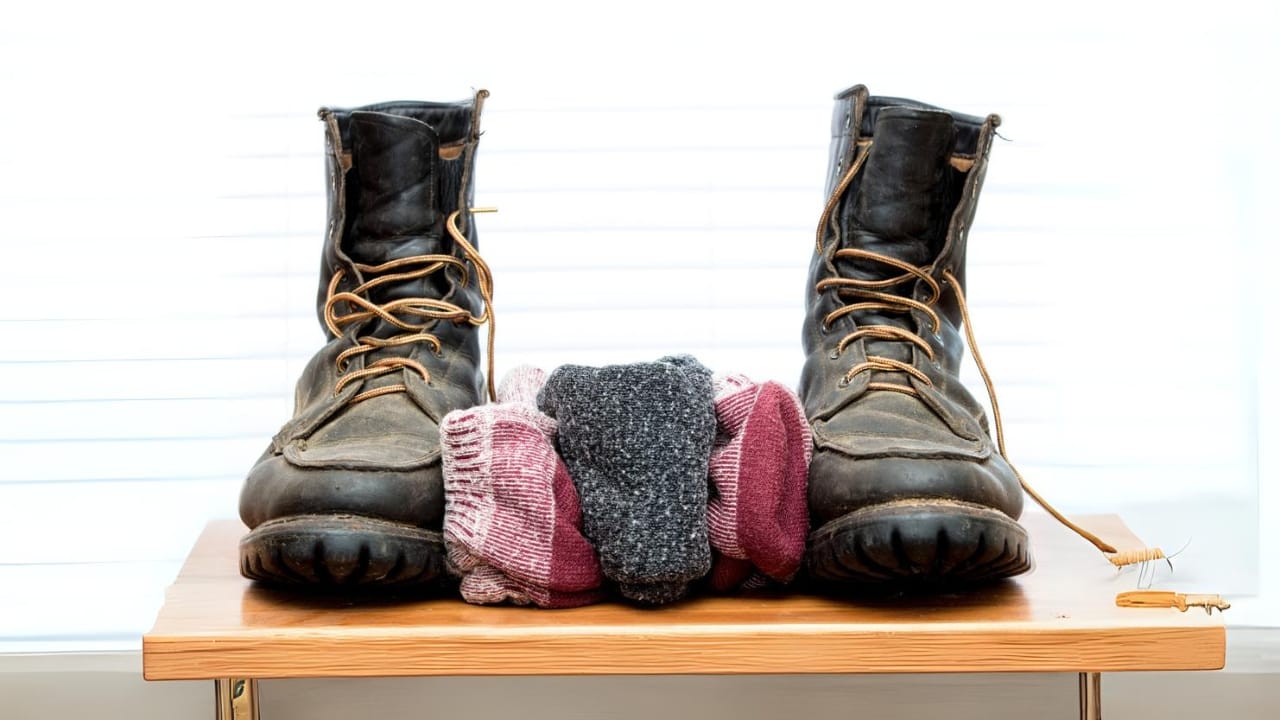 Old Socks, New Purpose: 20 Clever Ways to Reuse Them - Old boots and socks ss781140997