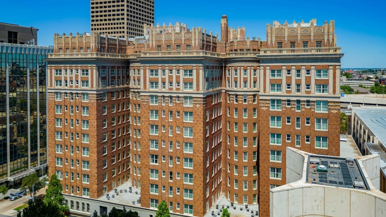 50 of the Best Dog-Friendly Hotels in the U.S. - Skirvin Hilton ss2350118807