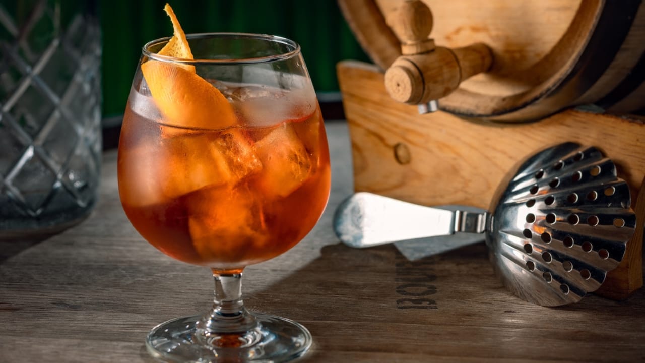 Mastering the Art of Simplicity: 20 Delicious 3-Ingredient Cocktails - away colors ss2017524278
