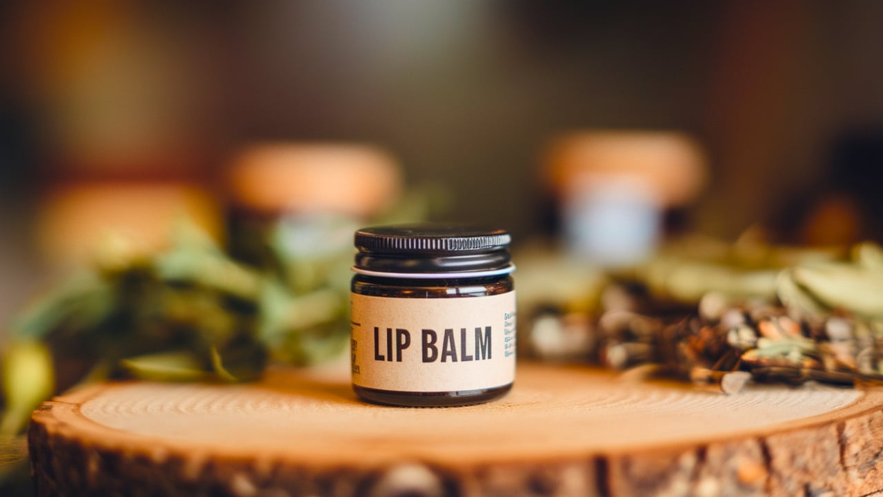 15 Things You Can Easily Make at Home Instead of Buying - LIP BALM homemade