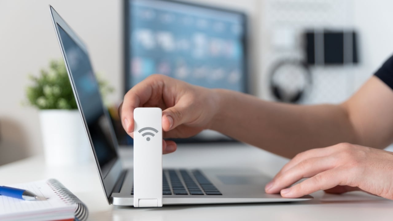 7 Off-Grid Internet Solutions for Staying Connected Anywhere - Mobile Broadband ss1363306091