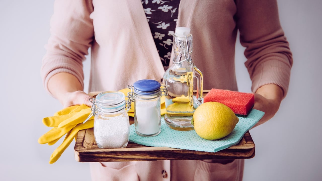 Clog-Free Pipes Made Easy with This Baking Soda Routine - Natural cleaners concept dp357355374