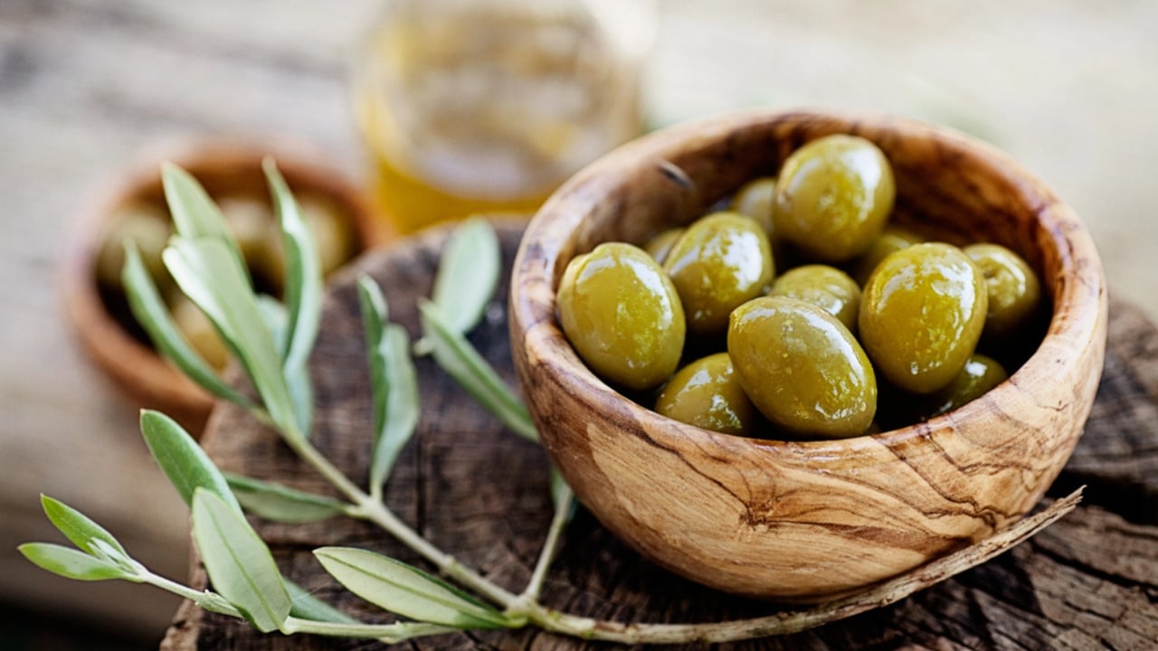 15 Wallet-Friendly Sources to Get Your Probiotics without Supplements - olives dp28839815