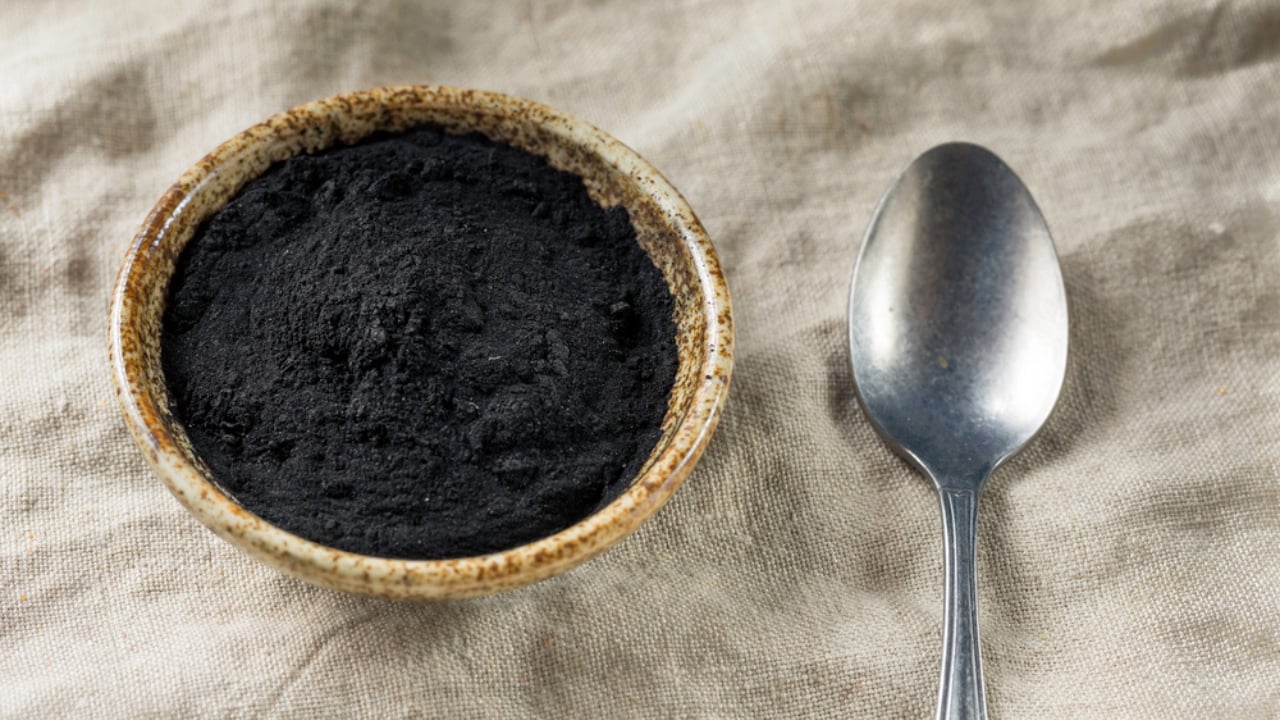 Say Goodbye to Bad Smells with These 15 Natural Hacks - Activated Charcoal dp231870802 dnoh