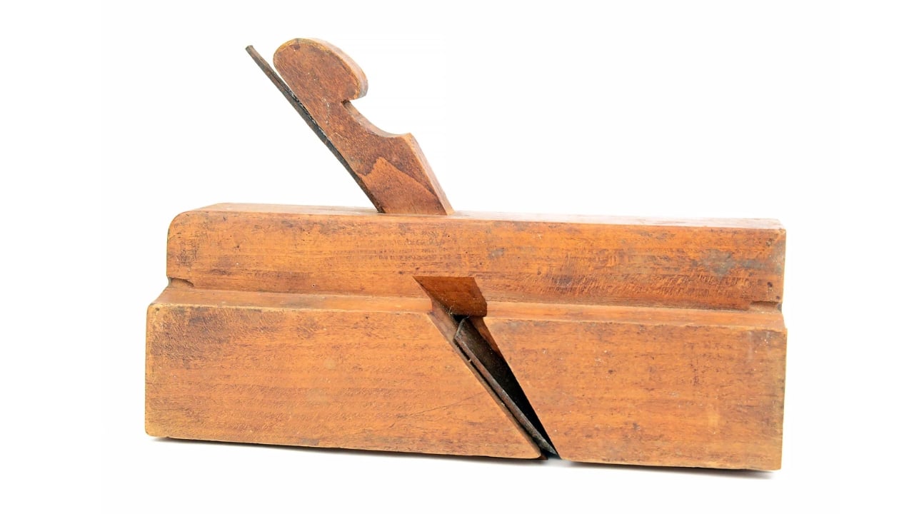 15 Antique Woodworking Tools That Could Be Worth a Fortune - Cesar Chelor Plane