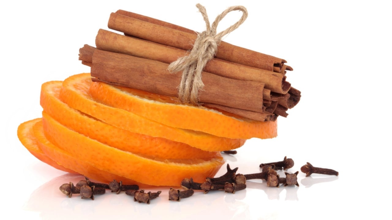 Say Goodbye to Bad Smells with These 15 Natural Hacks - Cinnamon Orange and Cloves dp1989894 dnoh