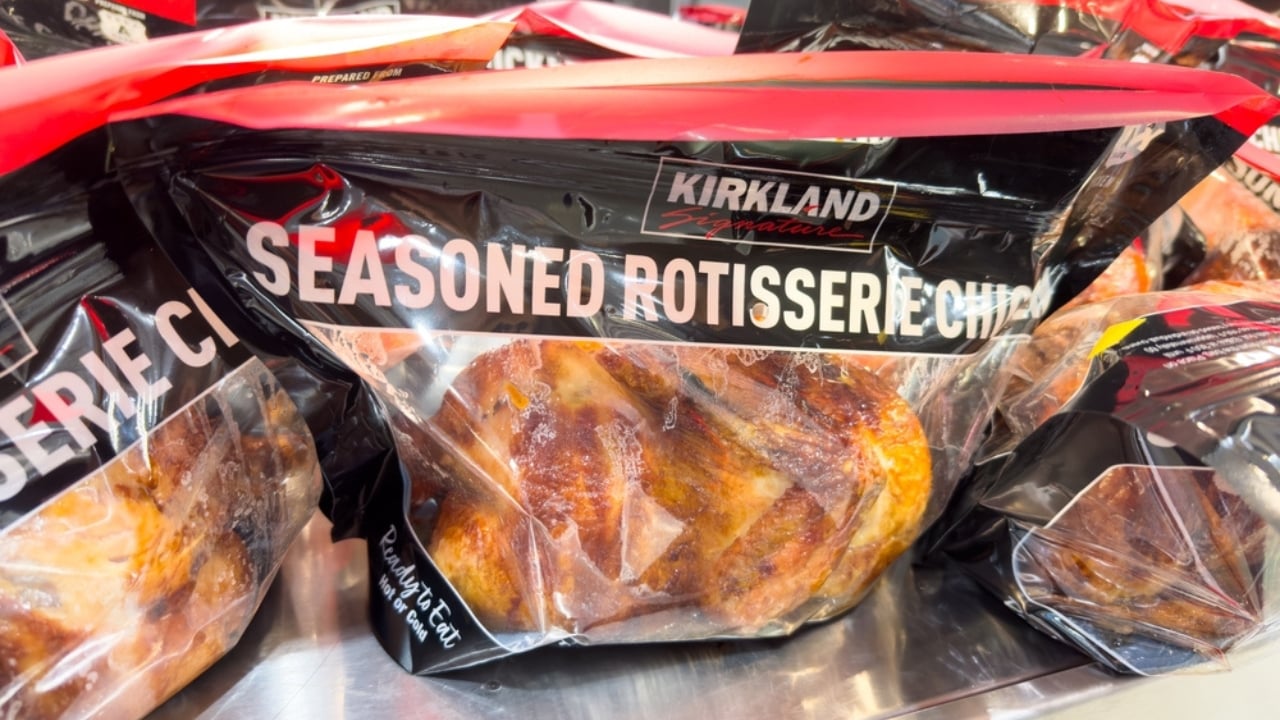 Think Twice Before Buying These 5 Rotisserie Chickens - Costco warehouse rotisserie chicken ss2533156489 adyh