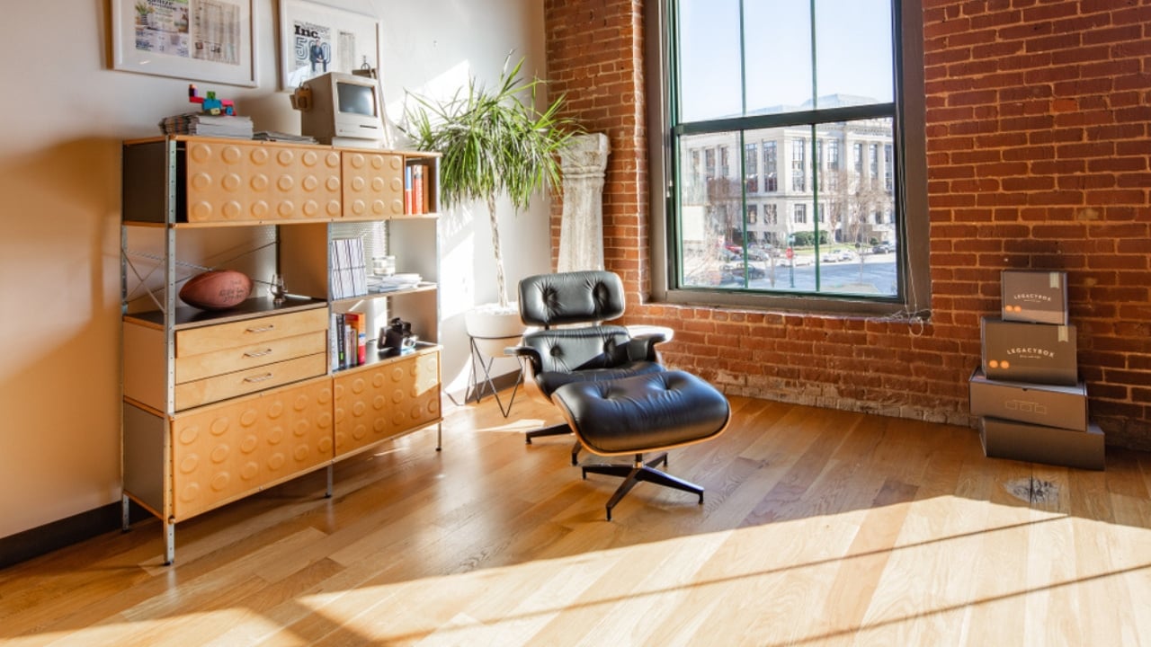 From 'Mad Men' to Now: Why Mid-Century Modern Still Rules - Iconic Mid Century Modern Designs ss1310390440 dnoh