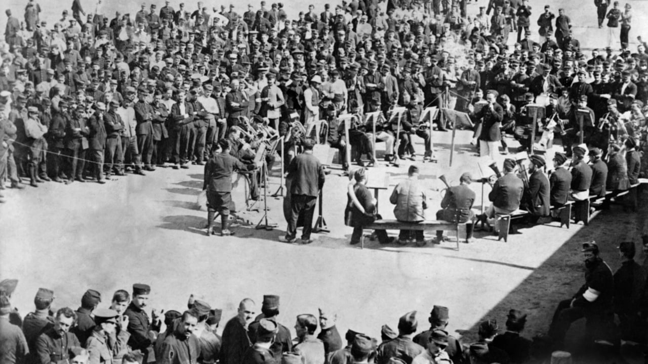 Gardening Helped WWII POWs Survive Captivity and Chaos - german prison camp ss248206348 dpdgm