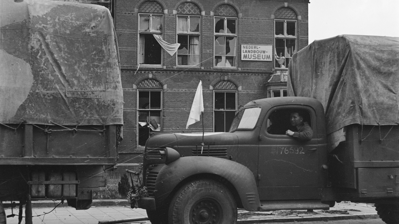 The Civil War Transformed American Farming Forever - trucks transporting food in world war II wc