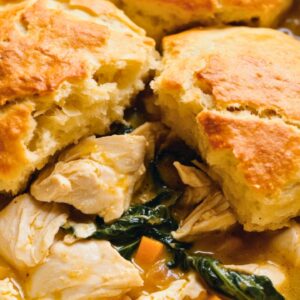 Simple Chicken Stew with Cheddar Biscuits Meal One-Pot Recipe Meal - Chicken Stew with Cheddar Biscuits midia