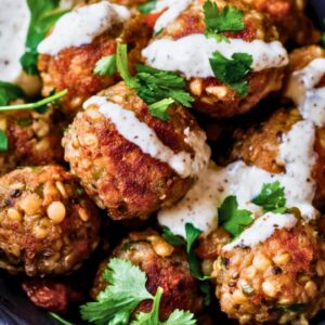 Tahini-Drizzled Farro-Lentil Balls for a Healthy Dinner - Farro Lentil Balls midia