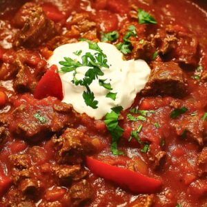 Homemade Beef Goulash One-Pot Recipe for Hearty Meals - Homemade Beef Goulash midia