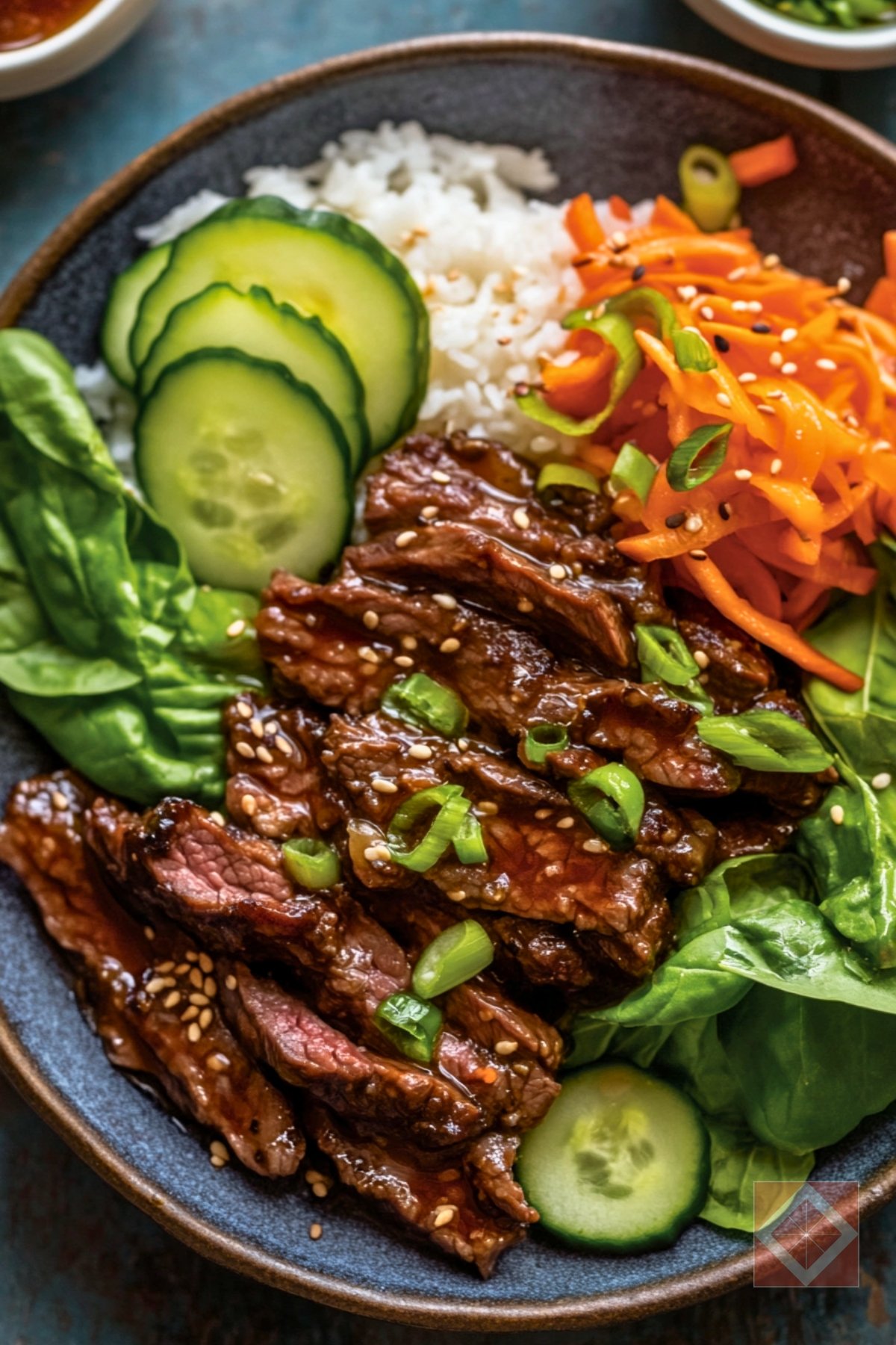 Tender Korean Beef Paired with Irresistible Yum Yum Sauce - Korean Beef pin 3 midia