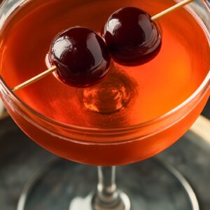 Left Hand: A Rich & Refined Bourbon Cocktail - Left Hand Cocktail midia