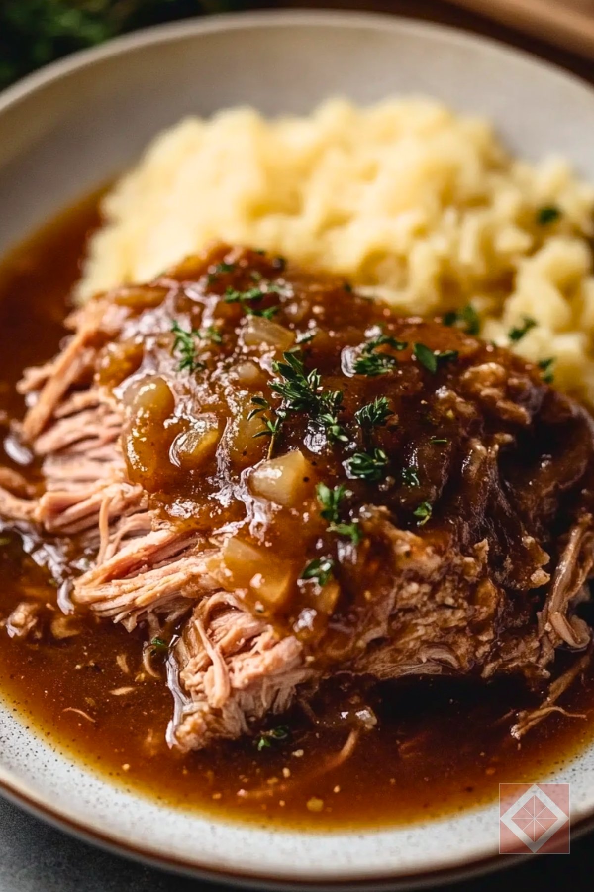 Maple Mustard Pulled Pork: Perfect for Slow-Cookers - Maple Mustard Pulled Pork pin 2 midia