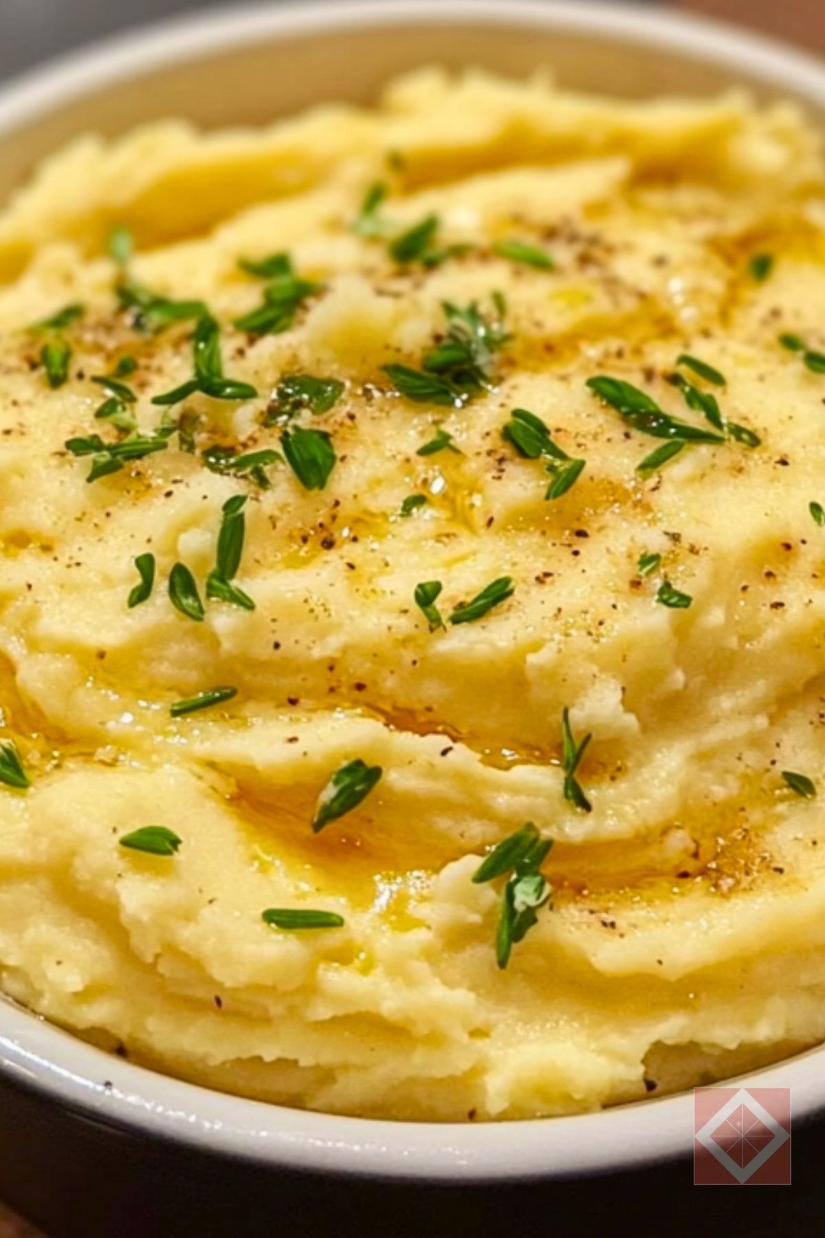 Easy Mashed Potatoes Recipe Made in a Pressure Cooker - Mashed Potatoes pin 3 midia 1