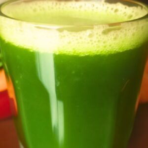 Easy Rocket Fuel Green Juicing Recipe for a Morning Reset - Rocket Fuel Green Juice midia