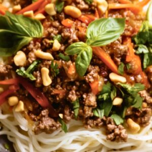 Easy Thai Basil Beef Recipe You Can Make in 20 Minutes - Thai Basil Beef midia