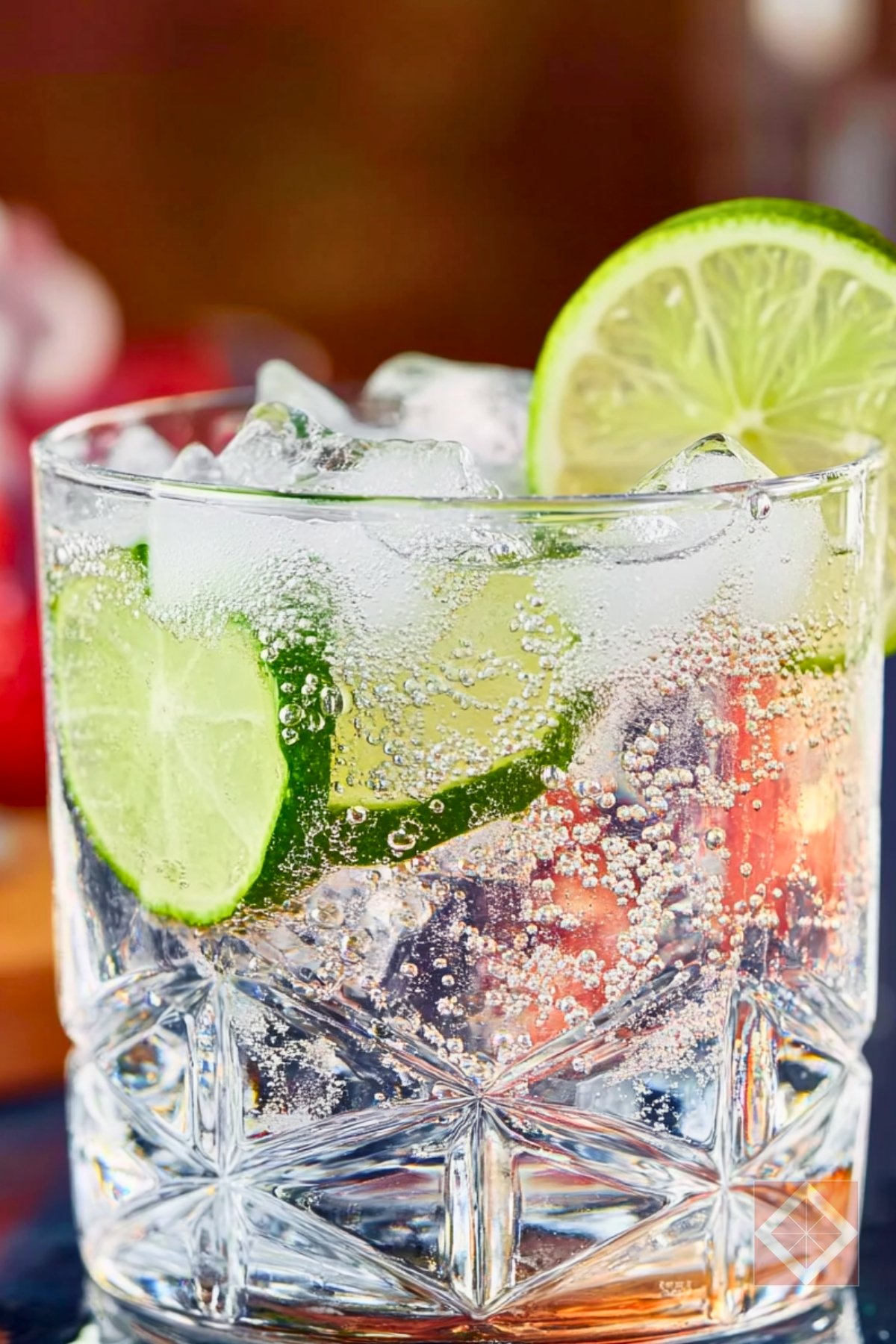 Make a Perfect Vodka Soda Every Time - Vodka Soda Cocktail pin 2 midia