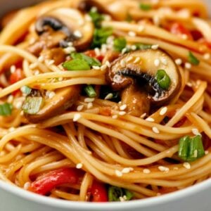 Instant Pot Asian Garlic Noodles for Busy Nights - Asian Garlic Noodles midia