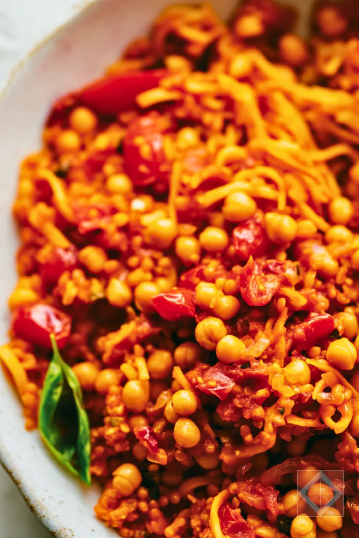 Bold & Briny Red Lentil Pasta: A Quick Vegan Recipe - Bold Briny Red Lentil Pasta pin 2 midia