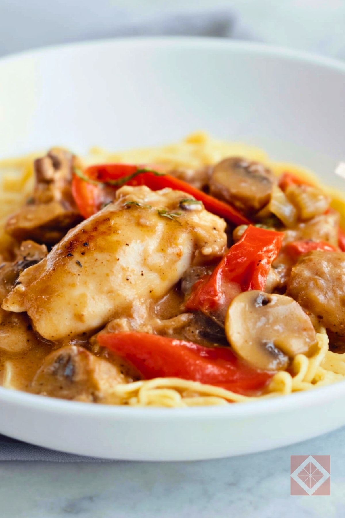 Simple Chicken Scarpariello for a Flavorful Meal - Chicken Scarpariello pin 1 midia