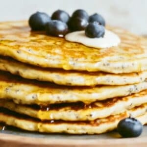 High-Protein Vegan Pancakes with Silken Tofu - High Protein Vegan Pancakes midia
