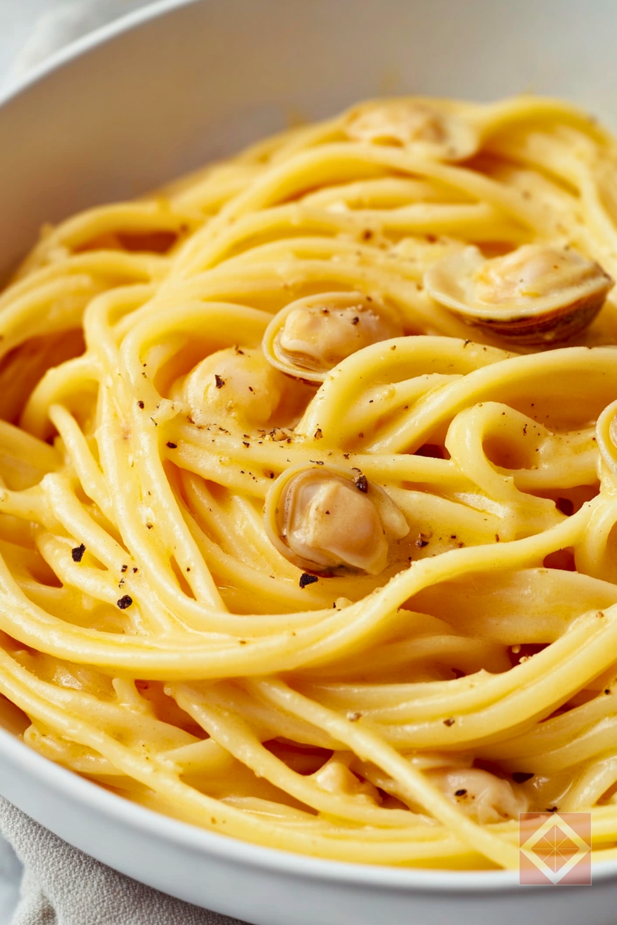 Quick Instant Pot Clam Linguine Recipe - Linguine with White Clam Sauce pin 2 midia