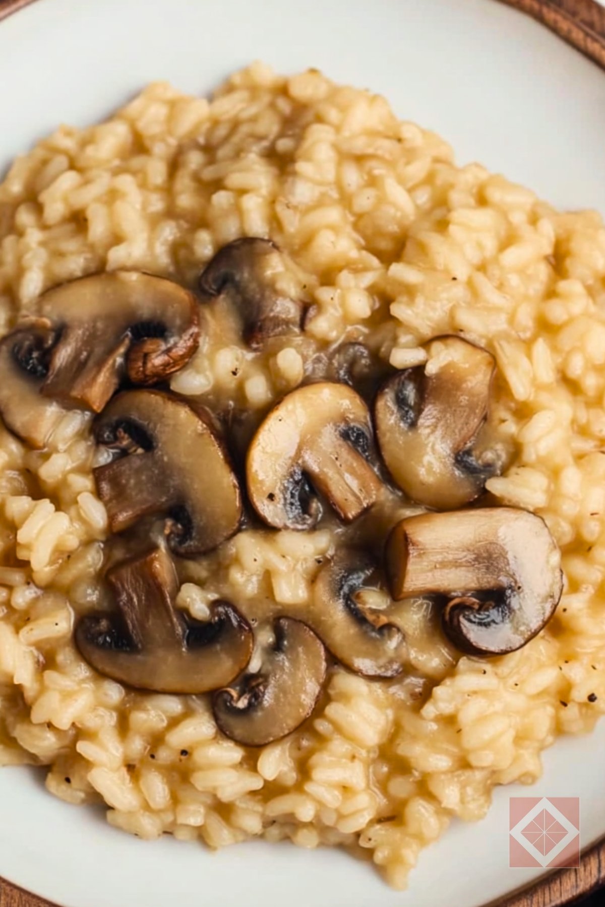 Creamy Mushroom Risotto: Instant Pot Magic in 30 Minutes - Mushroom Risotto pin 2 midia