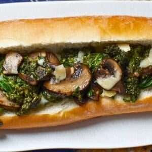 Best Philly-Style Broccoli Rabe, Portobello & Cheese Sandwiches One-Pot Recipe - Philly Style Broccoli Rabe Portobello Cheese Sandwiches One Pot midia