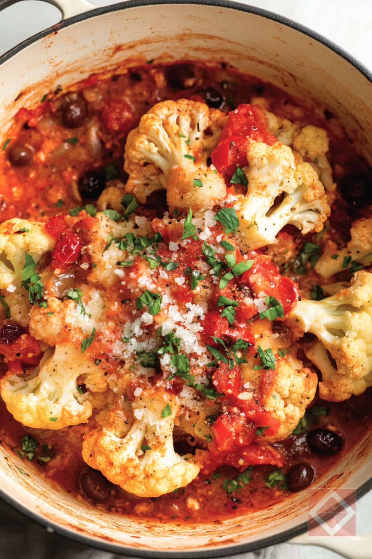 Best Pot-Roasted Cauliflower with Tomatoes & Olives One-Pot Recipe - Pot Roasted Cauliflower with Tomatoes Olives pin 2 midia