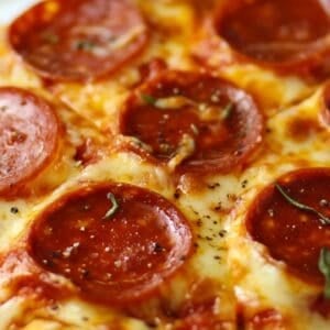 Upside Down Keto Pizza: A Fun Twist on a Classic Favorite - Upside Down Pizza Boat midia