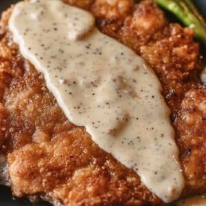 Classic Chicken Fried Steak with Homemade Gravy - Classic Chicken Fried Steak With Homemade Gravy midia